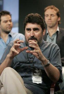Latest photos of Alfred Molina, biography.