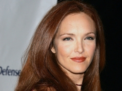 Latest photos of Amy Yasbeck, biography.