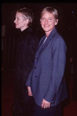 Latest photos of Anne Heche, biography.