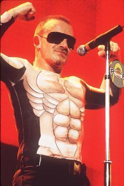 Latest photos of Bono, biography.