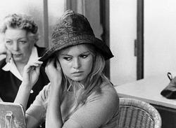 Latest photos of Brigitte Bardot, biography.