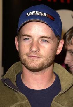 Christopher Masterson image.
