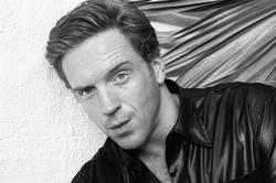 Latest photos of Damian Lewis, biography.