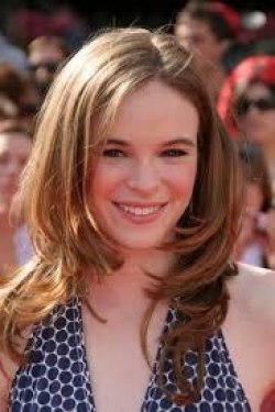 Latest photos of Danielle Panabaker, biography.