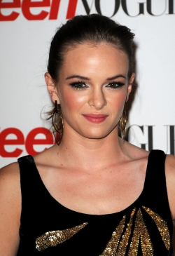 Latest photos of Danielle Panabaker, biography.