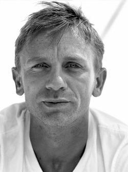 Daniel Craig image.