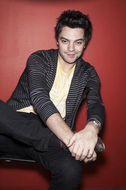Latest photos of Dominic Cooper, biography.