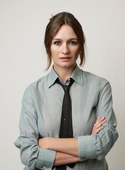 Latest photos of Emily Mortimer, biography.