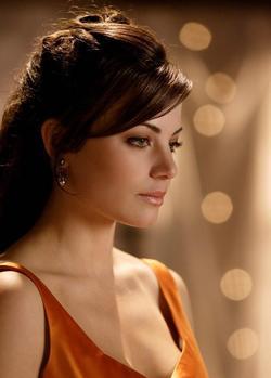 Latest photos of Erica Durance, biography.