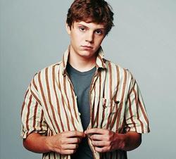 Latest photos of Evan Peters, biography.