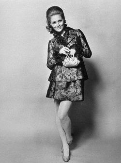 Faye Dunaway image.