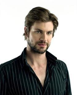 Latest photos of Gale Harold, biography.