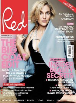 Latest photos of Gillian Anderson, biography.
