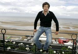 Latest photos of Guillaume Canet, biography.