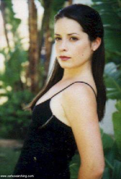 Holly Marie Combs image.