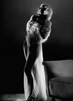 Latest photos of Jean Harlow, biography.