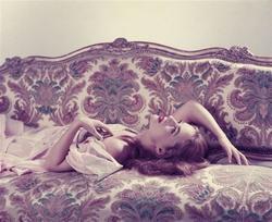 Latest photos of Jeanne Moreau, biography.