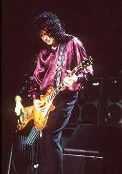 Latest photos of Jimmy Page, biography.