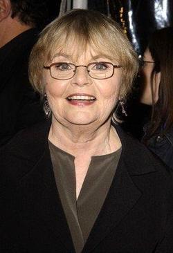 Latest photos of June Squibb, biography.