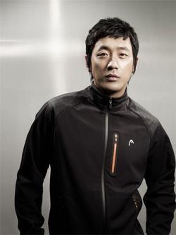 Latest photos of Ha Jeong Woo, biography.