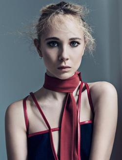 Latest photos of Juno Temple, biography.