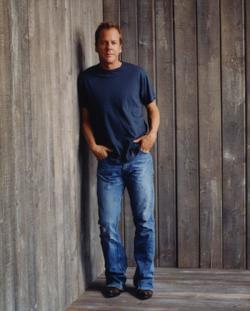 Latest photos of Kiefer Sutherland, biography.