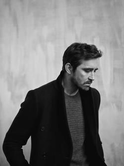 Latest photos of Lee Pace, biography.