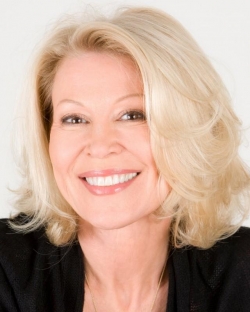 Latest photos of Leslie Easterbrook, biography.
