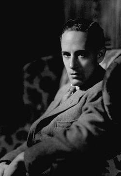 Latest photos of Leslie Howard, biography.