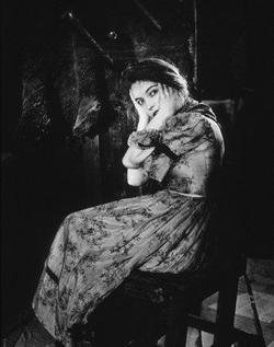 Lillian Gish image.