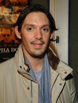 Latest photos of Lukas Haas, biography.
