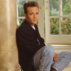 Latest photos of Luke Perry, biography.