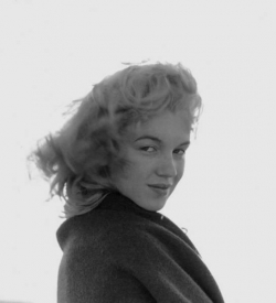 Marilyn Monroe image.