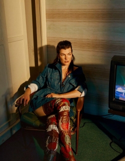 Milla Jovovich image.