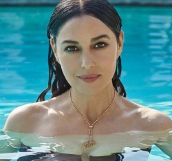 Latest photos of Monica Bellucci, biography.