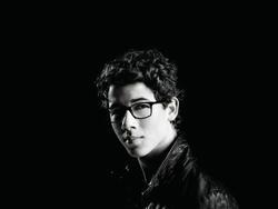 Latest photos of Nick Jonas, biography.