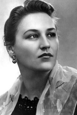 Latest photos of Nonna Mordyukova, biography.