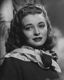 Latest photos of Patricia Neal, biography.
