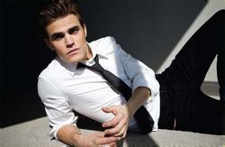 Latest photos of Paul Wesley, biography.