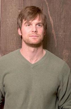 Latest photos of Peter Krause, biography.