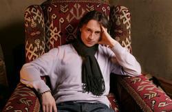 Latest photos of Robert Carlyle, biography.