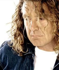 Latest photos of Robert Plant, biography.