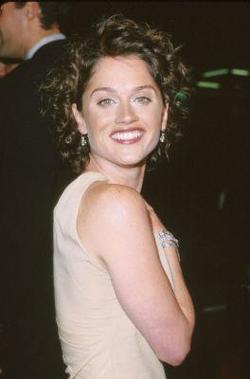 Latest photos of Robin Tunney, biography.