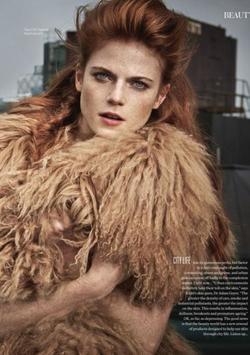 Latest photos of Rose Leslie, biography.