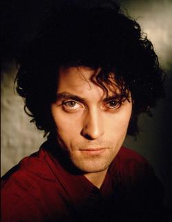 Latest photos of Rufus Sewell, biography.