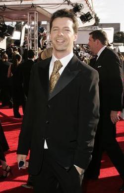 Latest photos of Sean Hayes, biography.