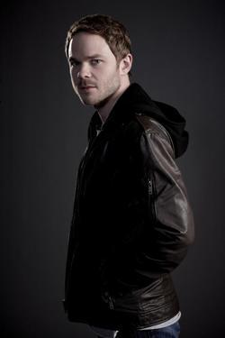 Latest photos of Shawn Ashmore, biography.