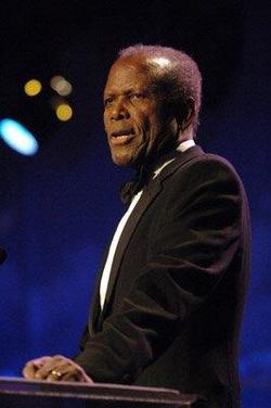 Latest photos of Sidney Poitier, biography.