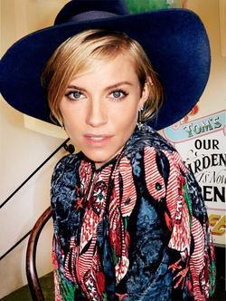 Latest photos of Sienna Miller, biography.