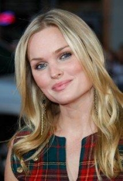 Latest photos of Sunny Mabrey, biography.